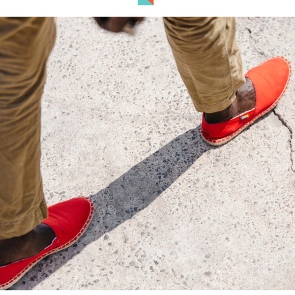 Ubuntu Red canvas Afridrilles (espadrilles) slip on flat shoes Sz 10 new - Picture 6 of 14